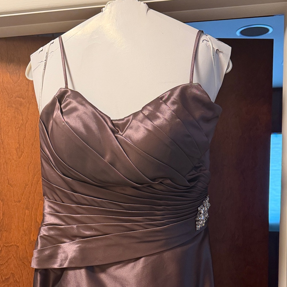 Saison Blanche Strapless Gown with stole